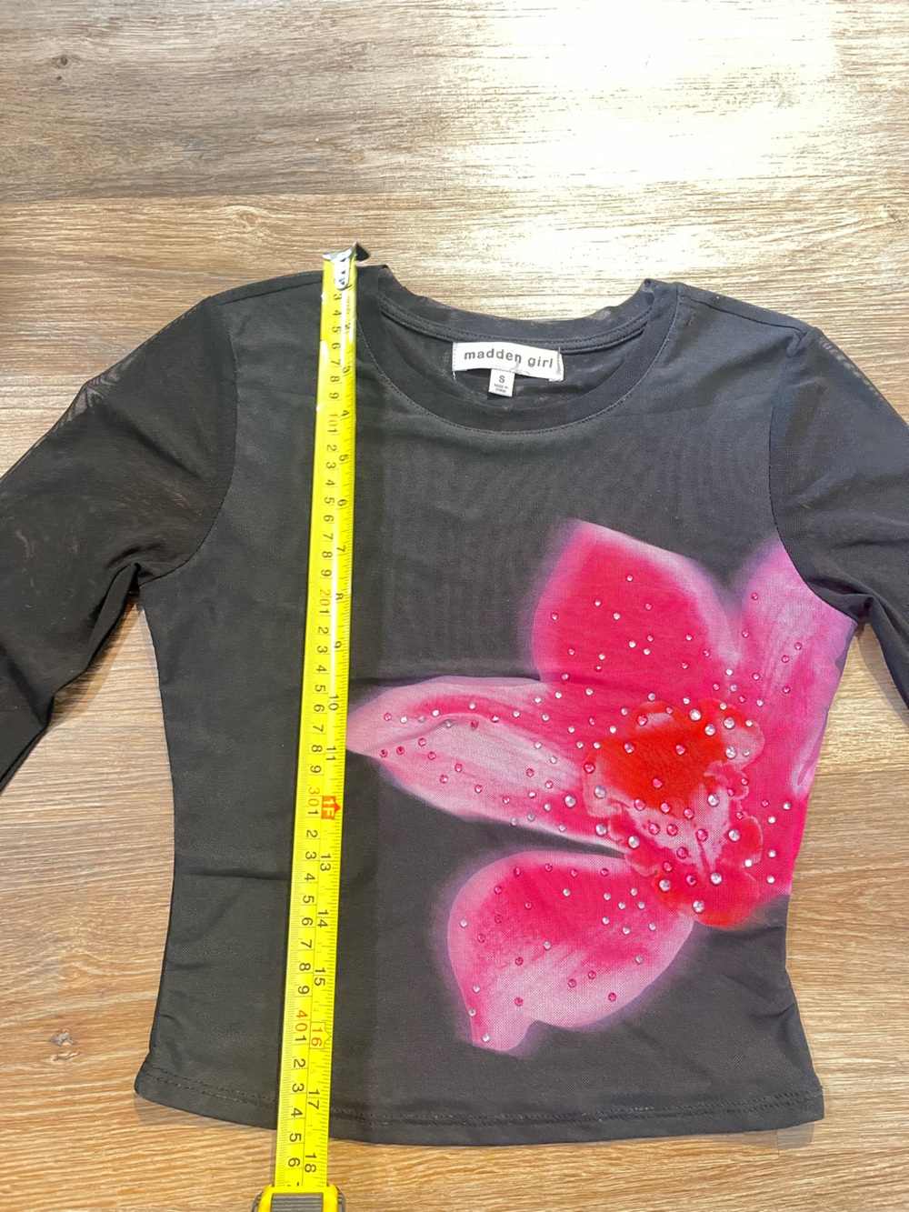 Sheer floral long sleeve with gems - Picture 7 of 13